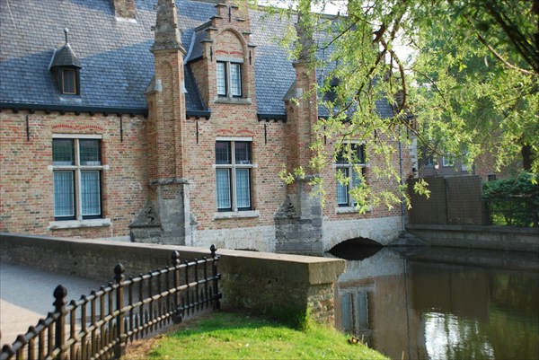Дом-шлюз в Bruges